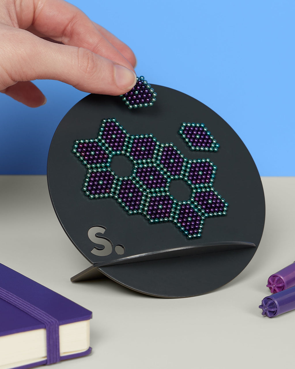 The Show-off Stand - Magnetic Display and Building Board