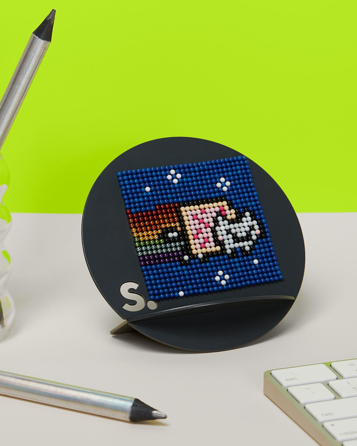 The Show-off Stand - Magnetic Display and Building Board