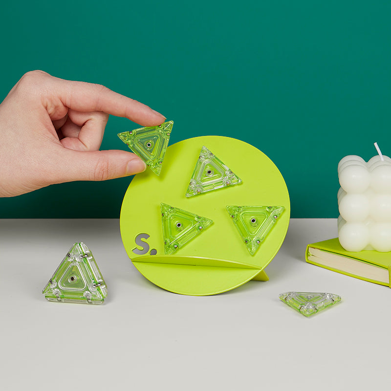 The Show-off Stand - Magnetic Display and Building Board