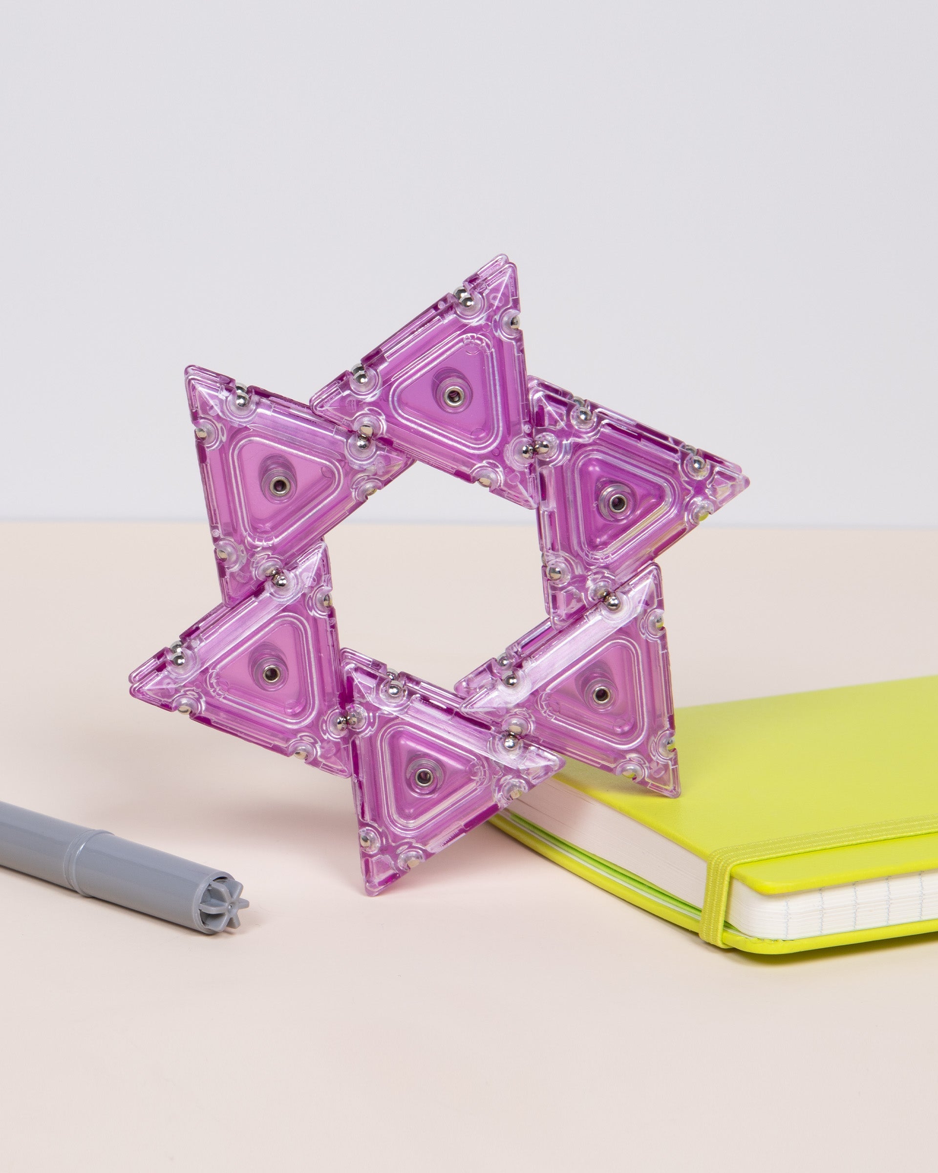 Crystal Pyramid Geode - Magnetic Shape Building Set